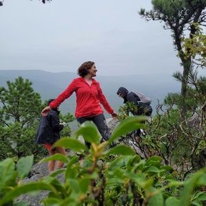 Meet your Posher, Liz